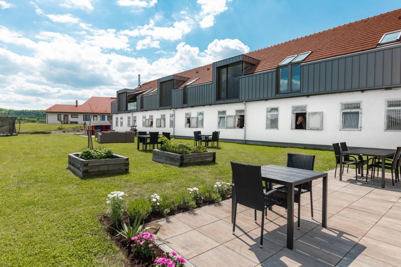 Bilichov Hotel Bagian luar foto