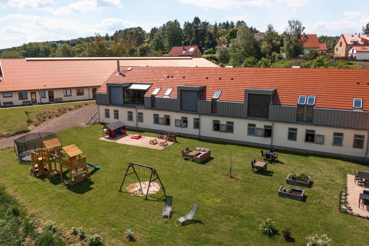 Bilichov Hotel Bagian luar foto