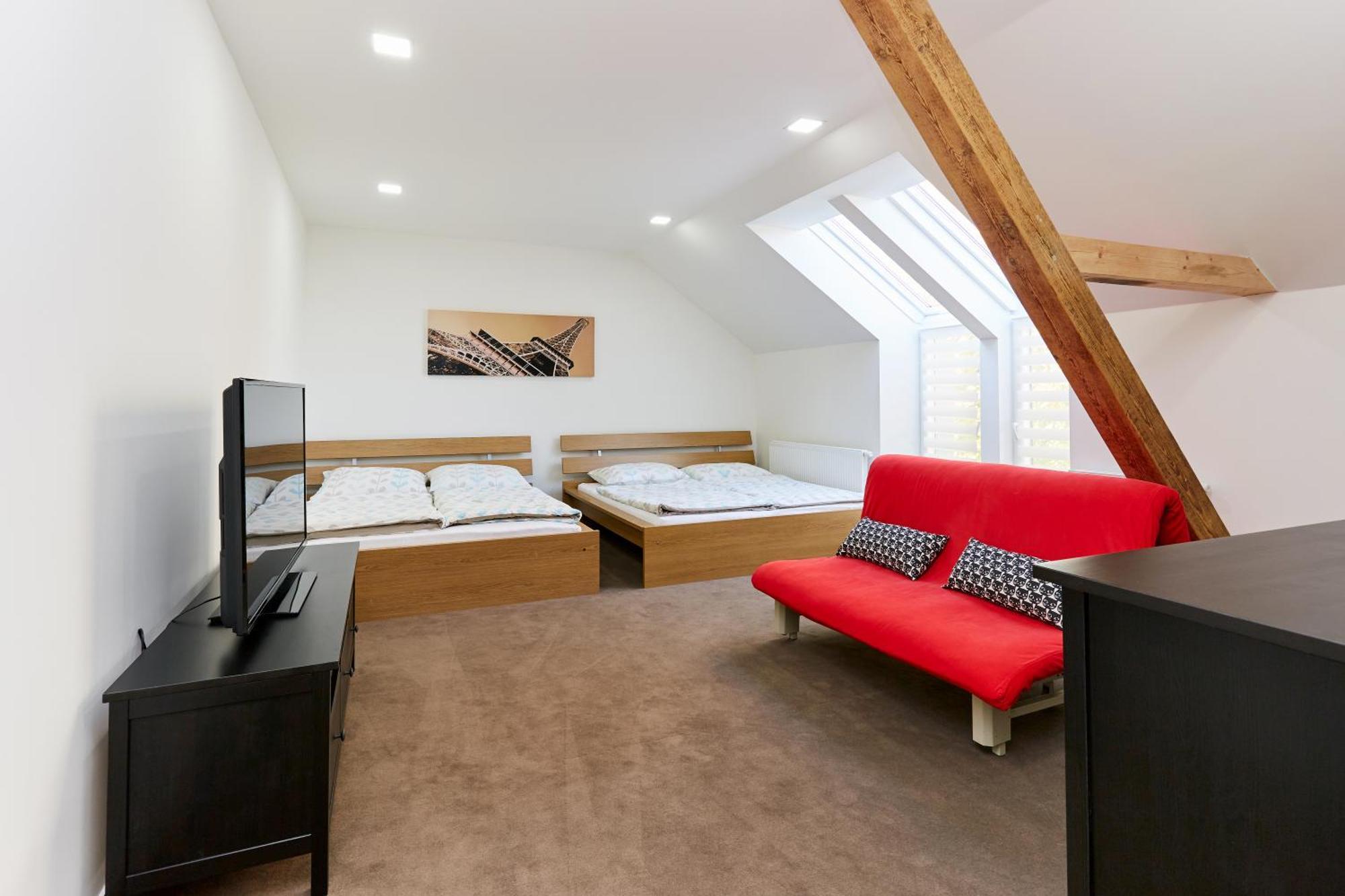 Bilichov Hotel Bagian luar foto