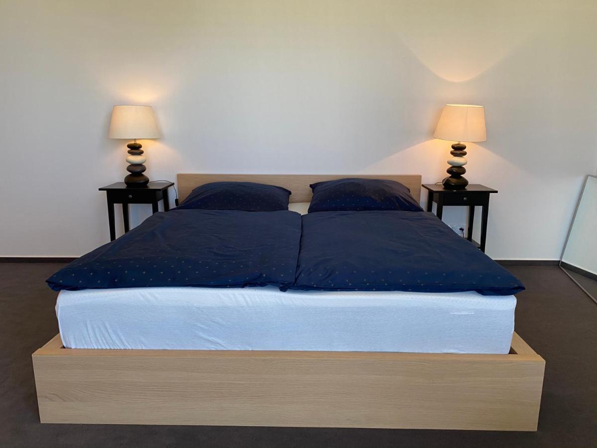 Bilichov Hotel Bagian luar foto